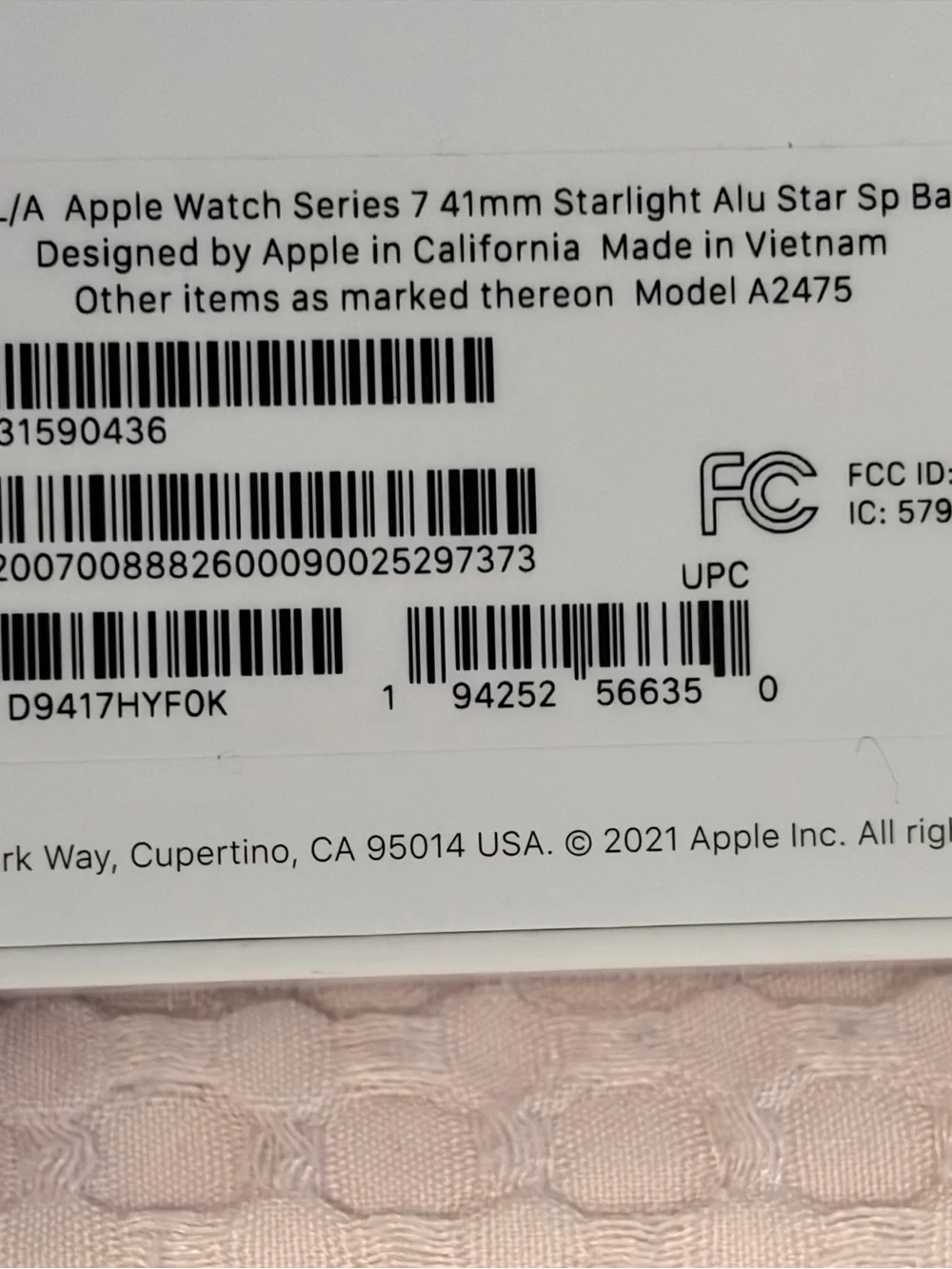 Apple Watch Series 7 (GPS + Cellular, 41mm) Starlight Aluminum Case
